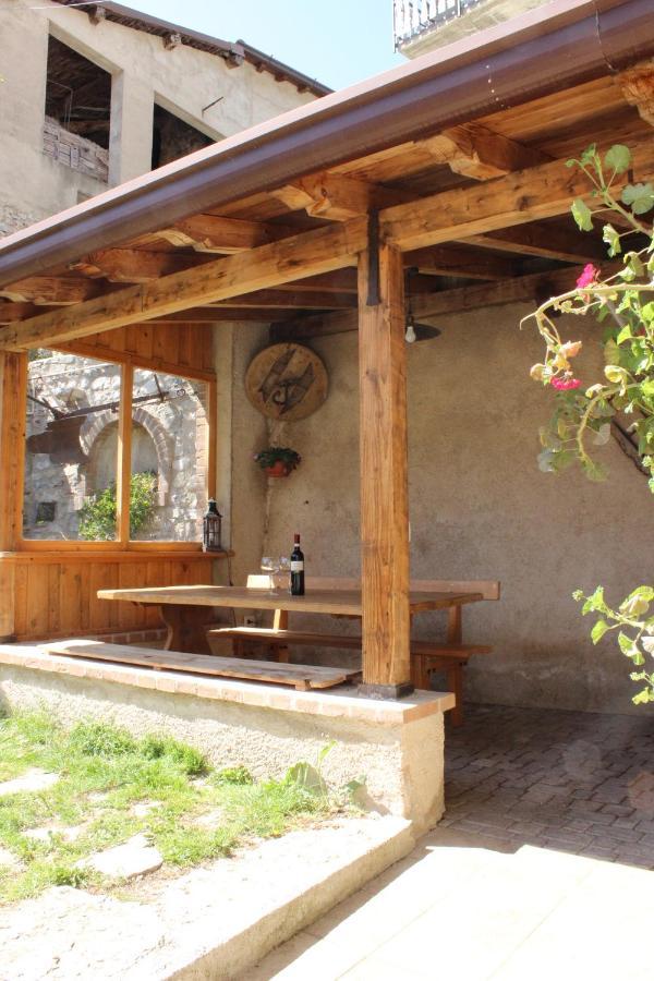 Casa Vacanze Il Melograno Tremosine Exterior foto