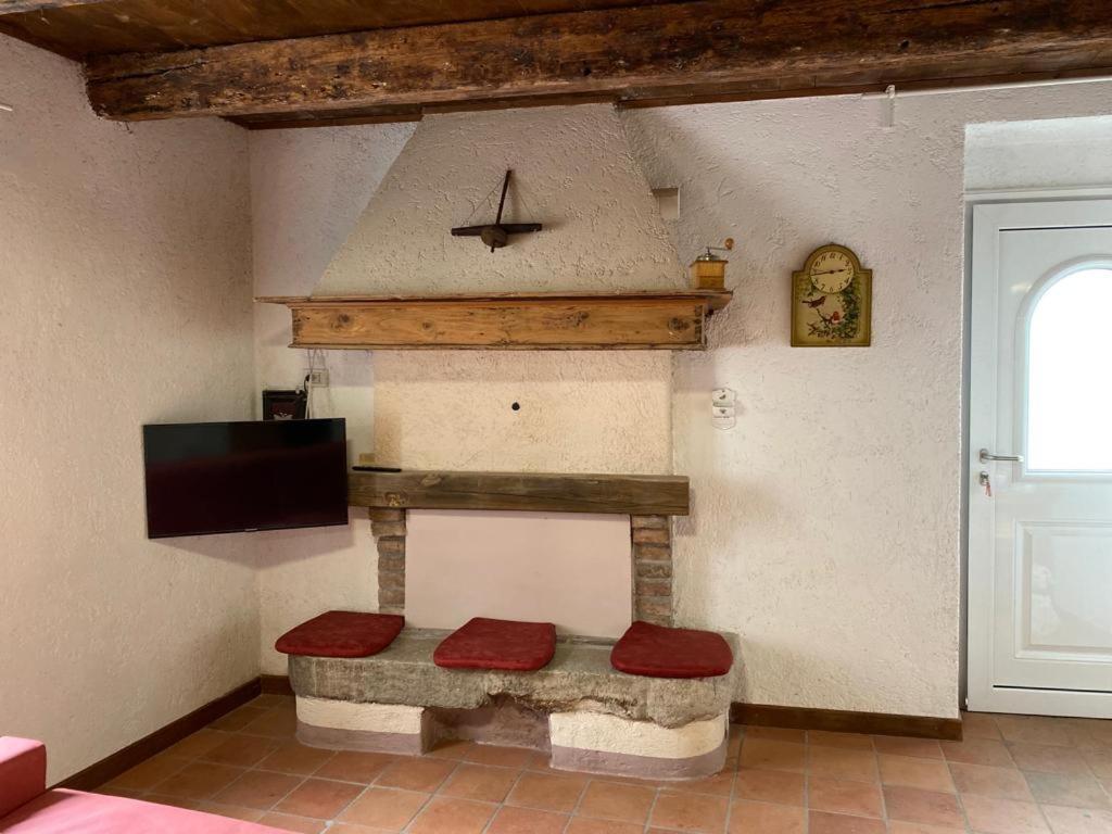 Casa Vacanze Il Melograno Tremosine Exterior foto